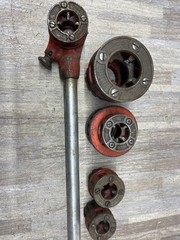 RIDGID 00-R OO-R Ratchet Pipe Threader Set 1.2-3/4, 1 1/2 1/2 3/8 1-3/4 , 5 Dies