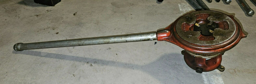 Ridgid No. 65-R 1&Prime;-2&Prime; Manual Pipe Threader w/Handle