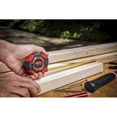Lufkin PHV1316N Tape Measure: 3/4&Prime; Width Blade, 1/16 & 1/32&Prime; Grad, 16 Feet