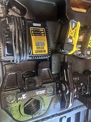 DEWALT DCE200M2K 20V Copper Pipe Crimping Tool/2x 5.0 BATT/PLEASE VIEW PICTURES