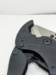 PITTSBURGH 1-5/8&rdquo; 42mm Finger Release Ratcheting PVC Pipe Cutter PVC
