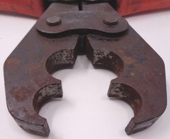 Ridgid USA 23468 PEX Crimp Tool for 1/2 & 3/4 copper crimp rings. ASTM F-1807.