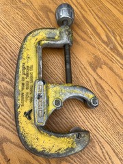 Vintage Ridgid No 40 C-Frame Tubing Cutter 2-4 In Heavy Duty Yellow USA