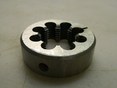 Interstate Round Pipe Die 1 &ndash; 11-1/2 NPT Thread 2-1/2" Outside Dia HSS 0380