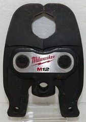 Milwaukee 2473-22 Copper Pipe Press Tool with 4 Jaws 2 Batteries See pics