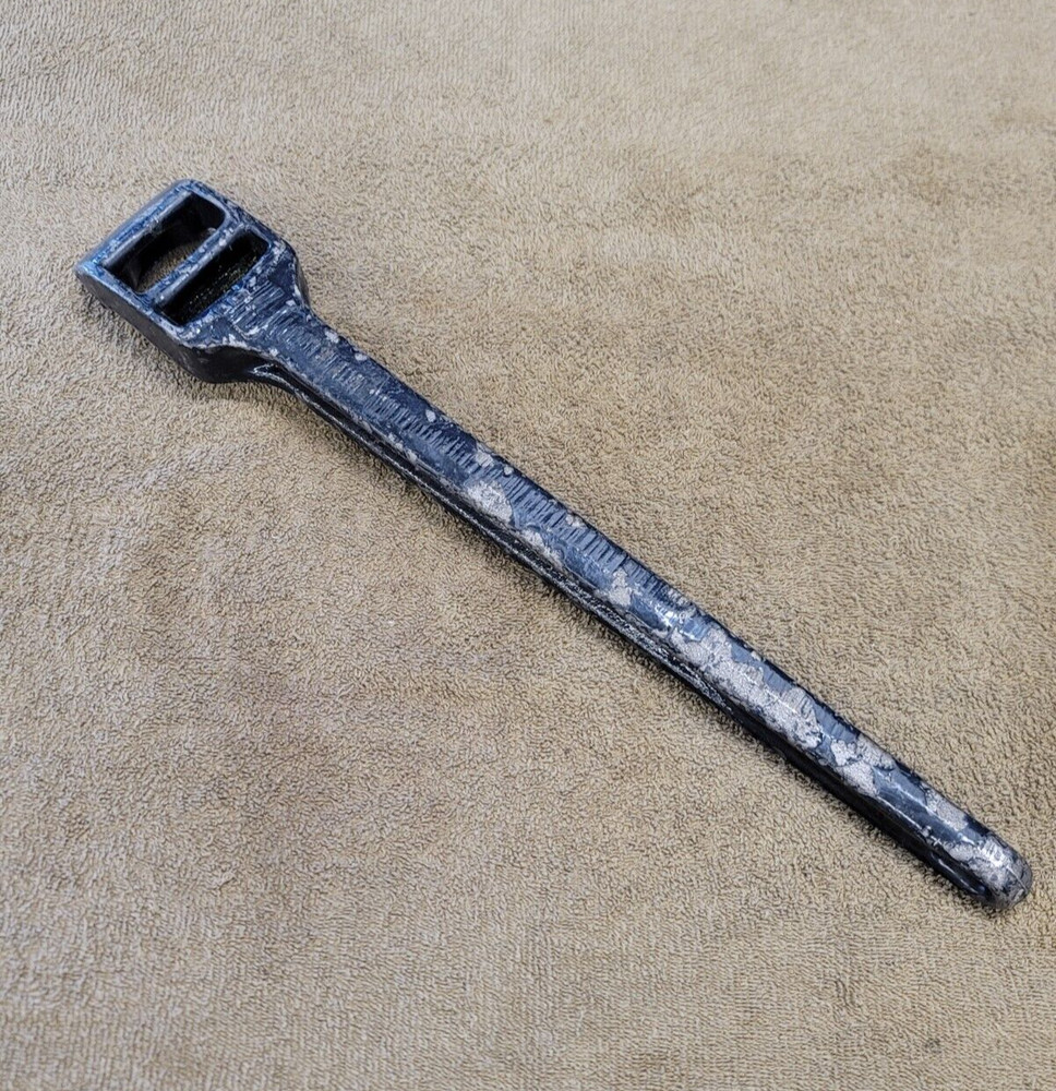 18&Prime; Milw Milwaukee Pipe Wrench Strap Handle Bar 1301800 Cargo Tie down Tool USA