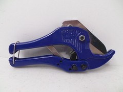 Irwin Ratcheting PVC Cutter &ndash; Cuts up to 1-1/2&Prime; Diameter (38 mm) Pipe