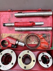 ROTHENBERGER 70905 Manual Ratchet Pipe Threader Set &frac12;&rdquo; to 2&rdquo; NPT