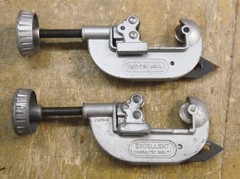LOT of 2 Tubing Cutters Japan & USA Made &bull; 1/8&Prime;-1&Prime; Good Used Cond FREE SHIP d41
