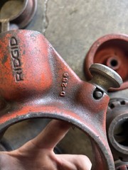 Mixed Lot of Ridgid Manual Ratcheting Pipe Threader No.12 12-R W/ 8 Die Heads