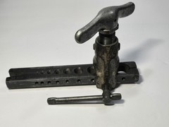 Ridgid 45 Degree Pipe Tube Flaring Tool 459 USA Non-Ratcheting 1/8&Prime; &ndash; 3/4&Prime;