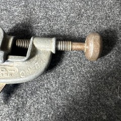 VINTAGE THE RIDGE TOOL CO. RIDGID NO. 00 3/16 TO 1 1/8&Prime; O.D PIPE CUTTER