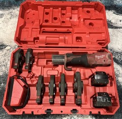 Milwaukee 2922-22 M18 FORCE LOGIC Press Tool W/ One Key w/ 1/2&rdquo; &ndash; 2&rdquo; CTS-V Jaws