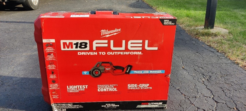 Milwaukee 2870-22 Cordless Pipe Threader Kit &ndash; Red (New, Complete)