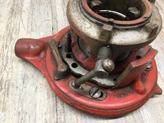 RIDGID No. 65R ADJUSTABLE MANUAL PIPE THREADER 1&Prime; to 2&Prime; CAPACITY No Handle