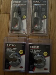 2 RIDGID C-STYLE CUTTERS 57008 & 2 SWING CUTTERS 31622