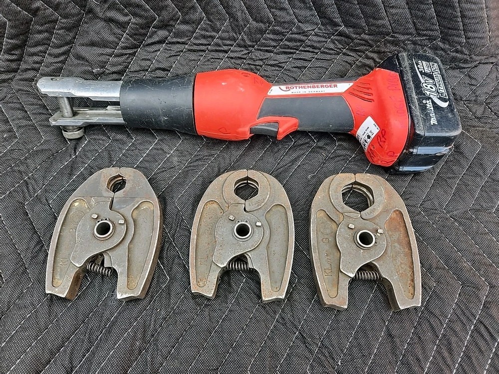 rothenberger press tool 16001 With 1/2-3/4&1&Prime;jaws Two Batteries & Charger