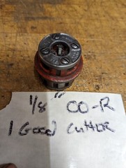Ridgid oo-R 1/8&rdquo; NPT Die Head Ratchet Hand Pipe Threader only 1 good cutter bit
