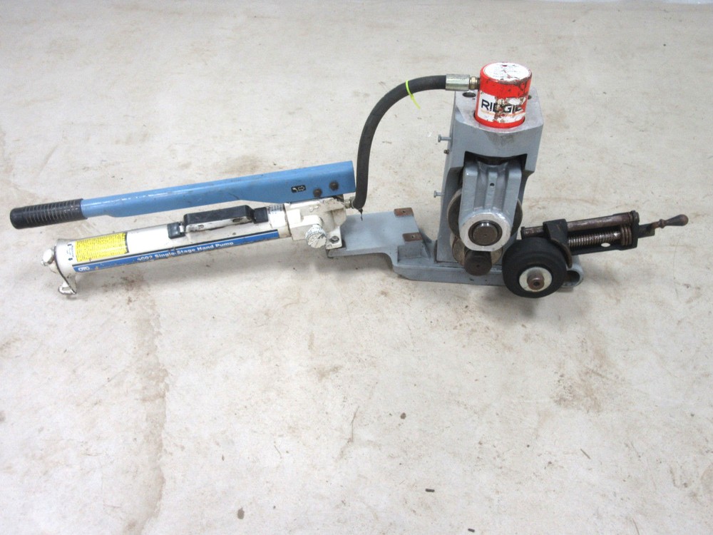 Ridgid 918 Hydraulic Roll Groover 2&Prime; &ndash; 12&Prime; Capacity Mounts on 300 Pipe Threader