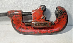 Vintage RIDGID Pipe Cutter No. 2 Heavy Duty 1/8&Prime; To 2&Prime; Ridge Tool Co No 1-2