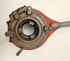 RIDGID C-148-1 No 65R-TC Manual Receding Pipe Threader 1&Prime;-2&Prime; Capacity