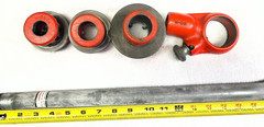 Rigid Ratcheting Pipe Threader 00-R 18&Prime; Handle 3 dies 1/2&Prime; 3/4&Prime; 1&Prime; Used