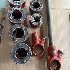 Ridgid 00-R Pipe Threader 1/2 3/4(4) 1 Inch And (2) Holders Handle Made In USA