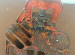 Ridgid Tristand TSY 2-1/2 Yoke Pipe Vise 1/8&Prime; to 2-1/2&Prime; made in the USA no legs