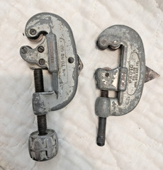Lot of 2 RIDGID No 15 3/16&Prime; &ndash; 1-1/8&Prime; & PROTO No 350 1-1/8&Prime; Tubing Pipe Cutter