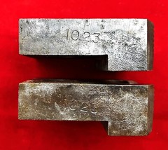 LOT T28 VINTAGE REED MFG CO PIPE THREADING TOOL PARTS, INCL. 3/8 R & 3/4 R DIES