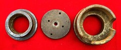LOT T28 VINTAGE REED MFG CO PIPE THREADING TOOL PARTS, INCL. 3/8 R & 3/4 R DIES