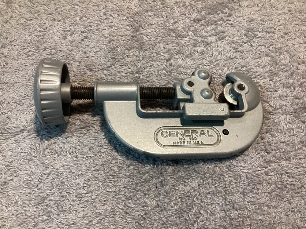 General Tools No.120 Screw Metal Pipe Tubing Conduit Cutter 1/8&Prime; to 1-1/8 OD