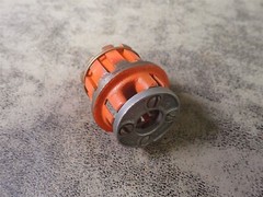 Ridgid 36875 00-R 1/8&Prime; NPT RH Alloy Steel Manual Pipe Threader Die Head (BN24)