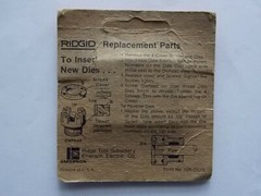 RIDGID 1/4&Prime; NPT 12-R PIPE THREADING DIES REVERSIBLE 111-R 11-R 00-R 37815 RED