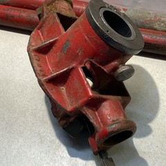 Vintage REED Mfg. Co. Pipe Threader No. 2 1/2&Prime; Length 37.5 inches. Made in USA