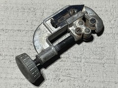 General Tools No.120 Screw Metal Pipe Tubing Conduit Cutter 1/8&Prime; to 1-1/8 OD #2