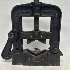 Vintage MARK MFG Co Chicago No. 3 Pipe Vise E458A Bench Mount Fitting Plumbing