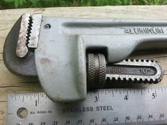 WESTWARD 3MA10A 10&Prime; Straight Aluminum Pipe Wrench,