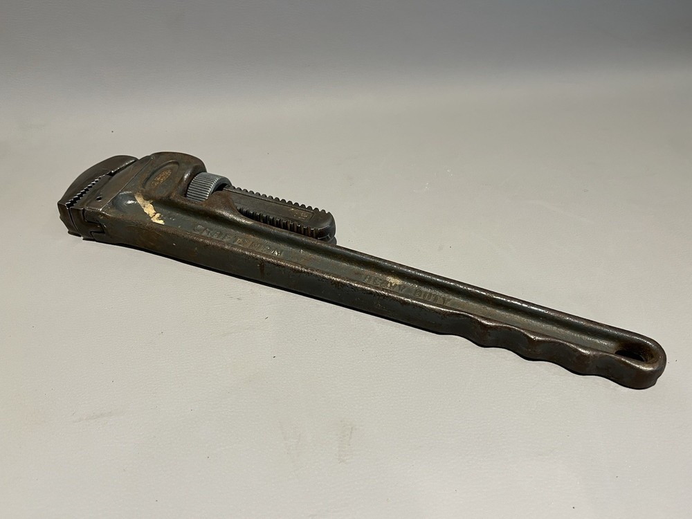 Craftsman 18&Prime; Heavy Duty Blue/Green Pipe Wrench &ndash; 1/8&Prime; to 2 1/2&Prime; &ndash; USA