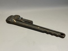 Craftsman 18&Prime; Heavy Duty Blue/Green Pipe Wrench &ndash; 1/8&Prime; to 2 1/2&Prime; &ndash; USA