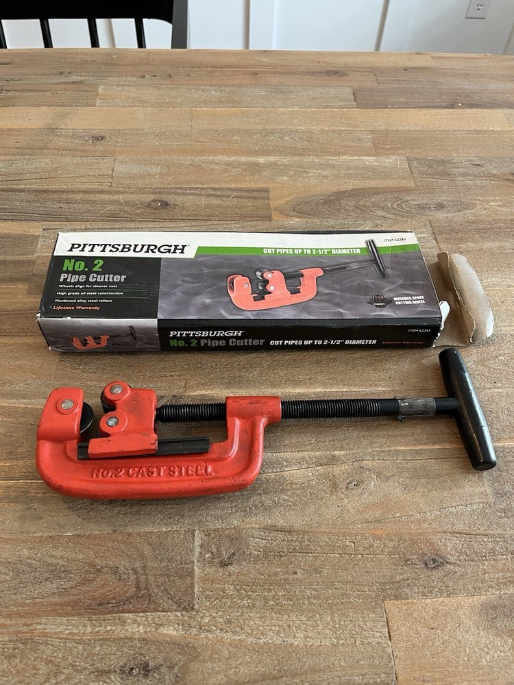 Pittsburgh No. 2 Pipe Cutter Cuts Up To 2-1/2&Prime; Diameter Item # 62243