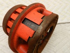 Ridgid 37410 12R 1-1/2&Prime; NPT Ratcheting Pipe Threading Die Head Complete