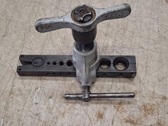 Ridgid 458 Flaring Tool 45 Degree 1/8&Prime;- 3/4&Prime;