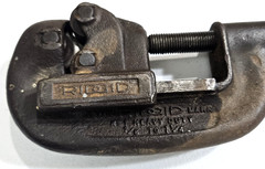 RIGID Heavy Duty No. 1-2 Pipe Cutter Hand Tool 1/8 in To 2&rdquo;