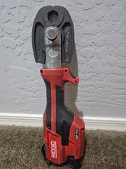 RIDGID Cordless Press Tool Kit with 1/2&Prime; &ndash; 3/4&Prime; ProPress Jaws