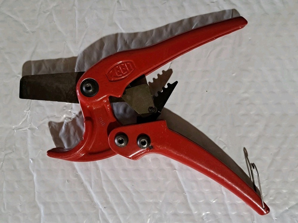 NEW Reed MFG. Co. RS1 Ratcheting Pipe Tubing Cutter Tool 1.66 In.MAX OD Capacity