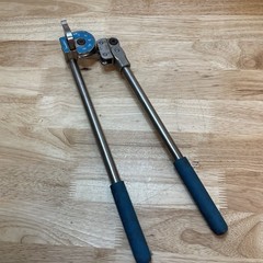 Swagelok 3/8 in. Hand Tube Bender 15/16 in. Bend Radius Pre-owned