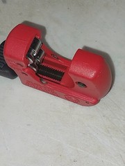 Milwaukee 48-22-4251 1 in Cut Max Mini Copper Tubing Cutter