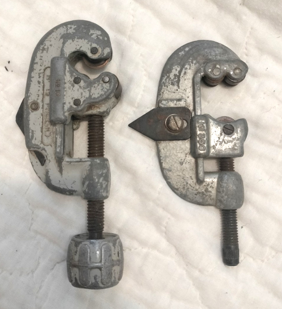 Lot of 2 RIDGID No 15 3/16&Prime; &ndash; 1-1/8&Prime; & PROTO No 350 1-1/8&Prime; Tubing Pipe Cutter