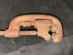 USED RIDGID No. 42A 4 Wheel PIPE CUTTER 1/2&Prime; TO 2&Prime;